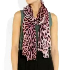 Dolce&Gabbana leopard print scarf